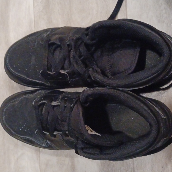 Air Jordens all black size 6 - Picture 5 of 7